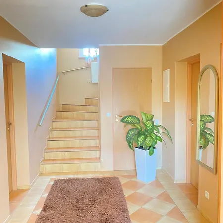 Homestay Goscinne Przy Kochanowskiego *