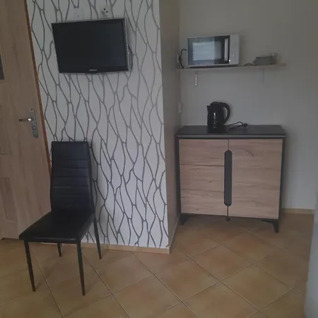 Goscinne Przy Kochanowskiego *