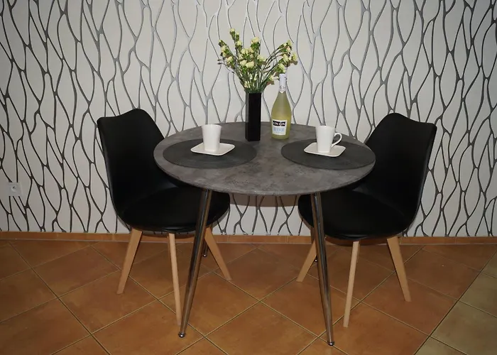 Goscinne Przy Kochanowskiego * Mielno (Koszalin)