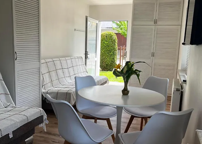 Goscinne Przy Kochanowskiego Pansiyon *