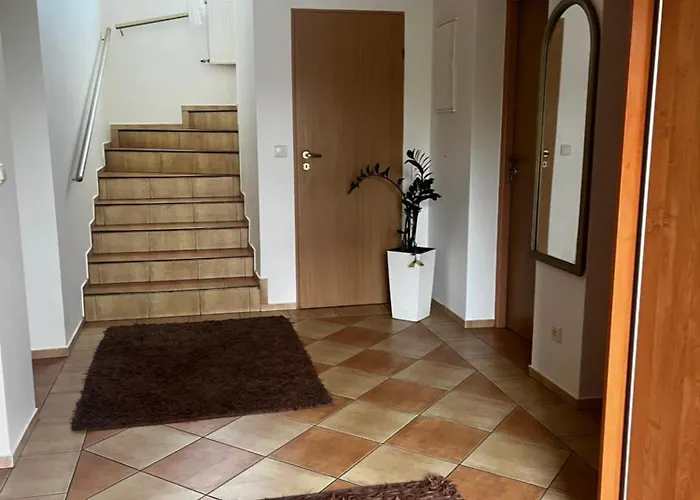 Goscinne Przy Kochanowskiego Pansiyon *